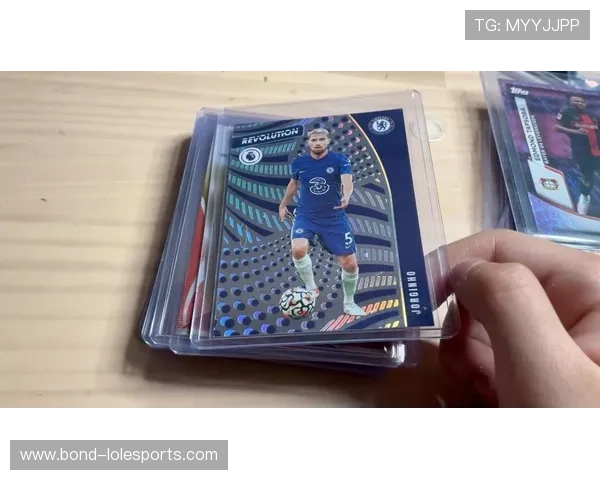 超市购买足球球星卡的价格如何不同以及选择建议