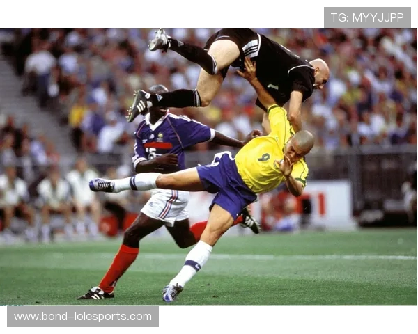 足球巨星私密空间揭秘 走进他们的卧室与个人天地