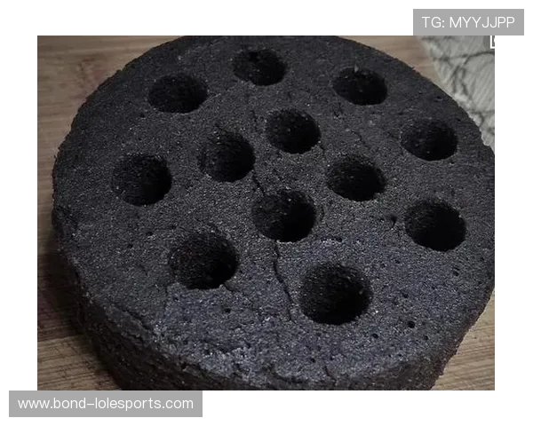 足球球星日常零食大揭秘：他们如何选择能量补充与健康小吃