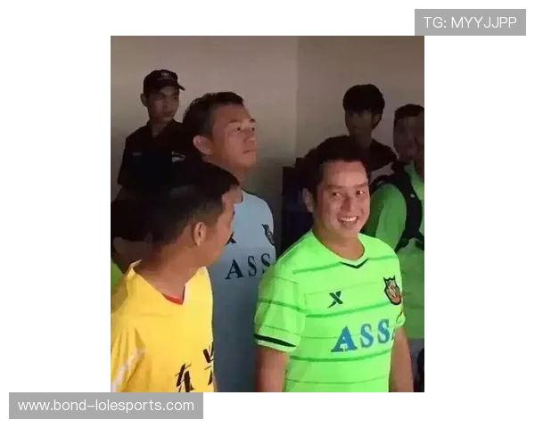 遭遇暴力犯规与肢体冲突的足球明星们真实经历回顾 遭遇暴力犯规与肢体冲突的足球明星们真实经历回顾