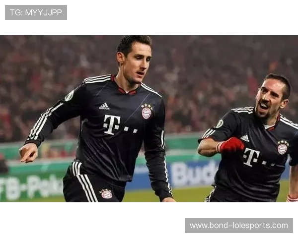 足球迷排挤球星现象分析及其对球员职业生涯的影响探讨 足球迷排挤球星现象分析及其对球员职业生涯的影响探讨